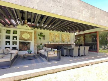 Casa Residencial en venta, en zona Zavaleta, Camino Real a Cholula, Puebla, Pue.