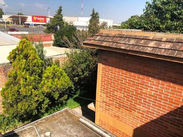 Casa en Venta en Cuautitlán Estado de México con uso de suelo habitacional/comer