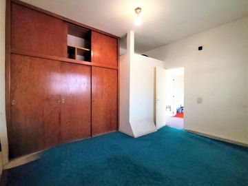 Casa en Venta en Cuautitlán Estado de México con uso de suelo habitacional/comer