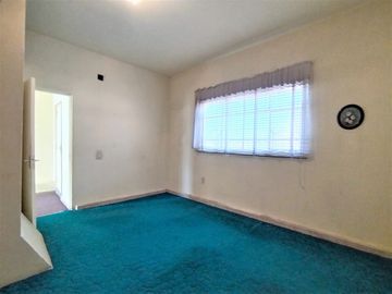 Casa en Venta en Cuautitlán Estado de México con uso de suelo habitacional/comer