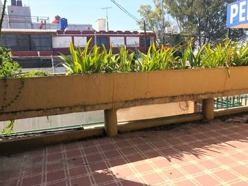 Casa en Venta en Cuautitlán Estado de México con uso de suelo habitacional/comer
