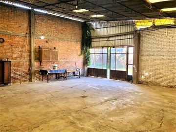 Casa en Venta en Cuautitlán Estado de México con uso de suelo habitacional/comer
