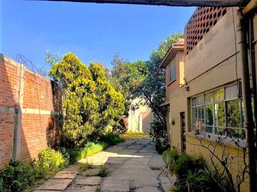 Casa en Venta en Cuautitlán Estado de México con uso de suelo habitacional/comer