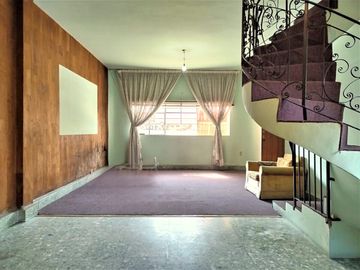Casa en Venta en Cuautitlán Estado de México con uso de suelo habitacional/comer