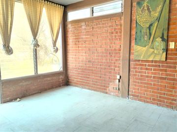 Casa en Venta en Cuautitlán Estado de México con uso de suelo habitacional/comer