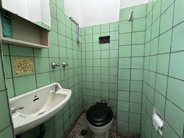 Venta Departamento 4 ambientes con dependencia en Caballito