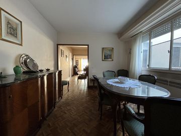 Venta Departamento 4 ambientes con dependencia en Caballito
