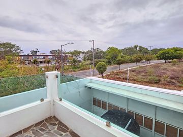 RESIDENCIA EN VENTA DE 3 RECÁMARAS EN ZONA RESIDENCIAL !