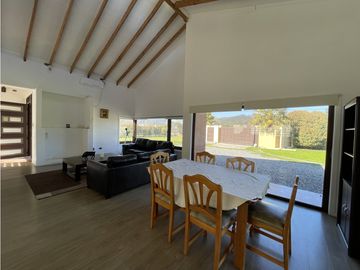 LO OROZCO / PARCELA EN CONDOMINIO + CASA 300 M2 / 5 DORM