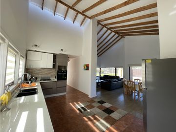 LO OROZCO / PARCELA EN CONDOMINIO + CASA 300 M2 / 5 DORM