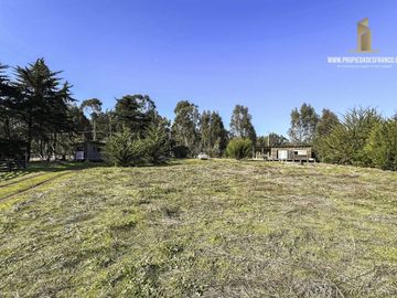 TERRENO DE 3.900 M2 EN PUNTA DE LOBOS CON ROL Y VISTA