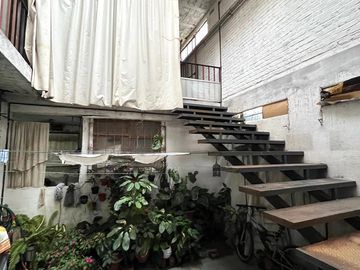 Fracc. Kennedy CASA en VENTA puede usarse como casa o bien como taller, fábrica, almacén, etc.
