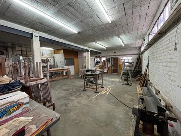 Fracc. Kennedy CASA en VENTA puede usarse como casa o bien como taller, fábrica, almacén, etc.
