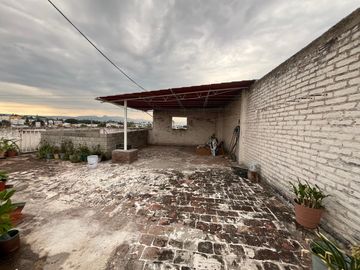 Fracc. Kennedy CASA en VENTA puede usarse como casa o bien como taller, fábrica, almacén, etc.