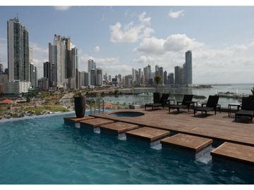 SE VENDE ELEGANTE APARTAMENTO PH YACHT CLUB AVENIDA BALBOA