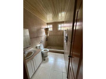 SE VENDE CASA EN CONDADO DEL REY 325M2