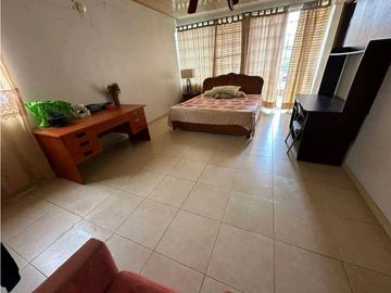 SE VENDE CASA EN CONDADO DEL REY 325M2