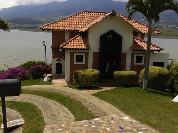 Casa Campestre Amoblada Venta Calima El Darién