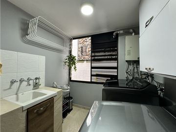 HERMOSO PENTHOUSE EN LAURELES MEDELLIN