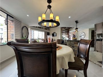 HERMOSO PENTHOUSE EN LAURELES MEDELLIN