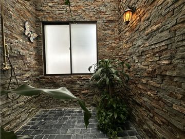 HERMOSO PENTHOUSE EN LAURELES MEDELLIN