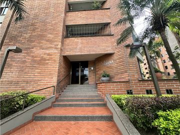 HERMOSO PENTHOUSE EN LAURELES MEDELLIN