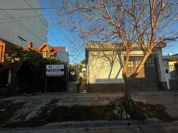 Casa en venta en Berazategui Este