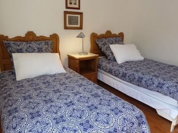 HERMOSA CASA UNA PLANTA EN CAMINO REAL Y ZAVALETA
