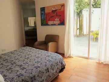 HERMOSA CASA UNA PLANTA EN CAMINO REAL Y ZAVALETA