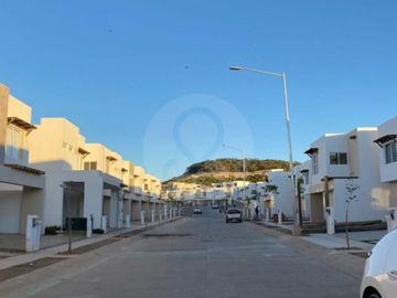 ALMARENA RESIDENCIAL  Departamento en venta en Fraccionamiento Sábalo Cerritos