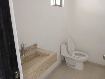CASA EN VENTA FRACCIONAMIENTO RINCÓN SAN JOSÉ
