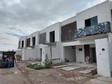 CASA EN VENTA FRACCIONAMIENTO RINCÓN SAN JOSÉ