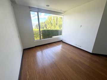 Vendo amplia Suite de 86m2 en Cumbayá cerca de la USFQ