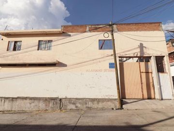 SE VENDE TERRENO EN MORELIA, ZONA ABASTOS, CANTERAS.