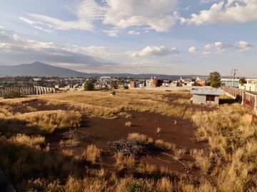 SE VENDE TERRENO EN MORELIA, ZONA ABASTOS, CANTERAS.