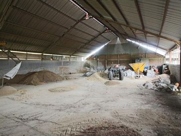 NAVE AGRÍCOLA EN VENTA EN LA ZONA DE ZACAPU, MICHOACÁN.