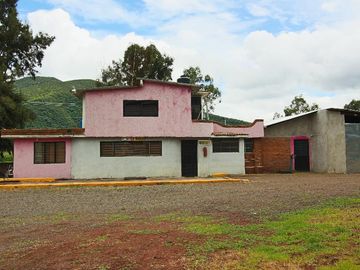 NAVE AGRÍCOLA EN VENTA EN LA ZONA DE ZACAPU, MICHOACÁN.