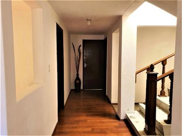 Casa de 2 niveles