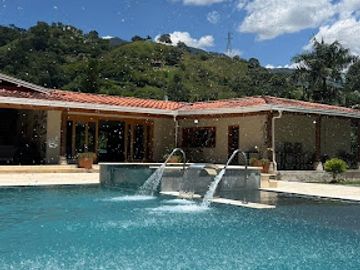 VENTA de FINCAS en GIRARDOTA