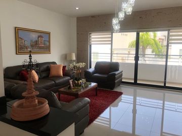 CASA EN VENTA EN COL. CUMBRES ELITE 8 SECTOR EN MONTERREY