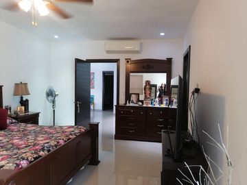 CASA EN VENTA EN COL. CUMBRES ELITE 8 SECTOR EN MONTERREY
