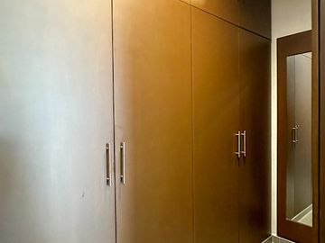 Casa Vanguardia en Venta en  San José Tulipanes, Cholul