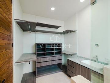 RESIDENCIA EN VENTA EN RESERVA REAL, ZONA REAL, ZAPOPAN