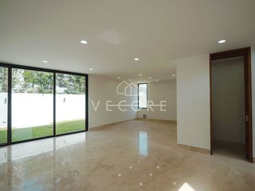 RESIDENCIA EN VENTA EN RESERVA REAL, ZONA REAL, ZAPOPAN