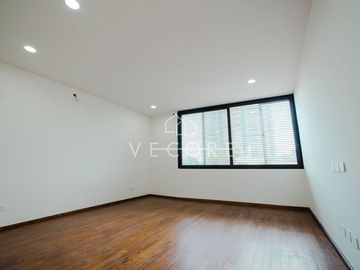 RESIDENCIA EN VENTA EN RESERVA REAL, ZONA REAL, ZAPOPAN
