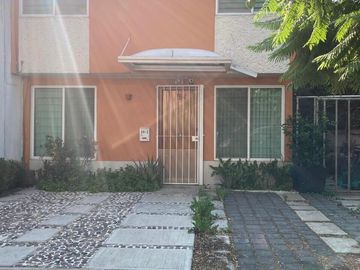 CASA EN CONDOMINIO EN VENTA  SANTA CECILIA COYOACAN