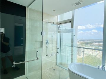 PENTHOUSE EN VENTA DE TRES HABITACIONES EN ALTABRISA MÉRIDA