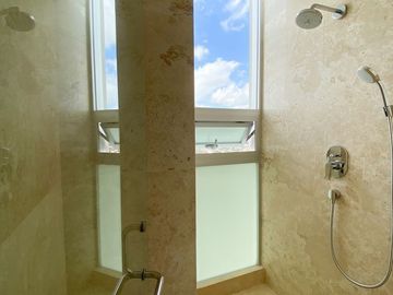 PENTHOUSE EN VENTA DE TRES HABITACIONES EN ALTABRISA MÉRIDA