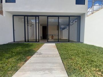 Casa en venta tipo TH con amenidades en Conkal, al norte de Mérida