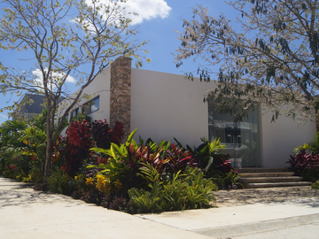 Casa en venta tipo TH con amenidades en Conkal, al norte de Mérida